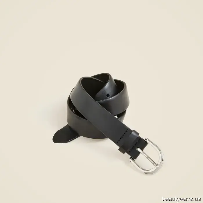 The Simple Yet Sophisticated Outfit Formula Fashion Enthusiasts Will Sport Into Fall