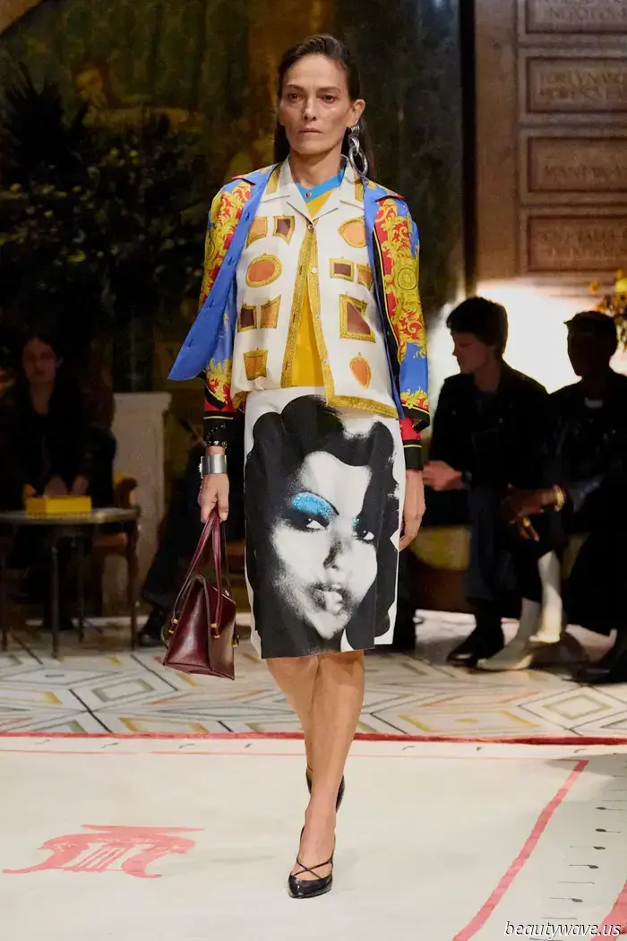 Dario Vitale Infuses Sex Appeal and Miami Beach Luxury into His Debut for Versace