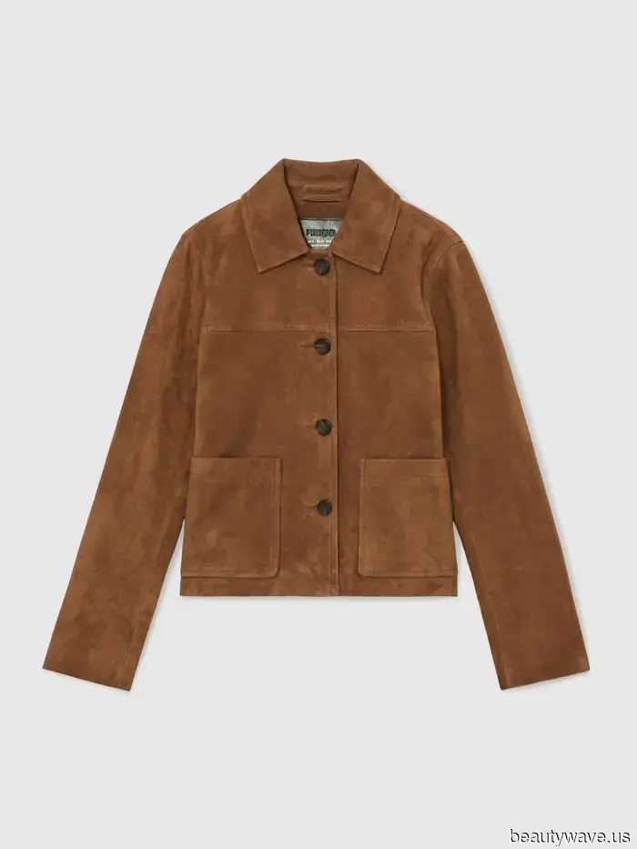 Secondo Carolyn Bessette Kennedy, i jeans bianchi possono essere indossati tutto l'anno&mdash;5 modi per abbinarli prima della primavera…