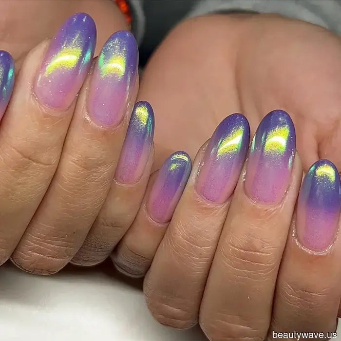 Oh, They’re Totally Back—17 Beautiful Nail Designs That Make This "Old-Fashioned" Mani Feel So 2025