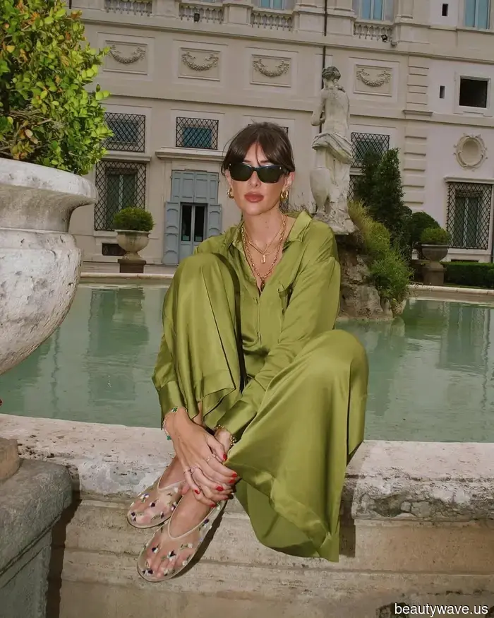 As a Fashion Editor residing in Paris, here are 7 stylish color trends for 2026 that I've noticed throughout the city.