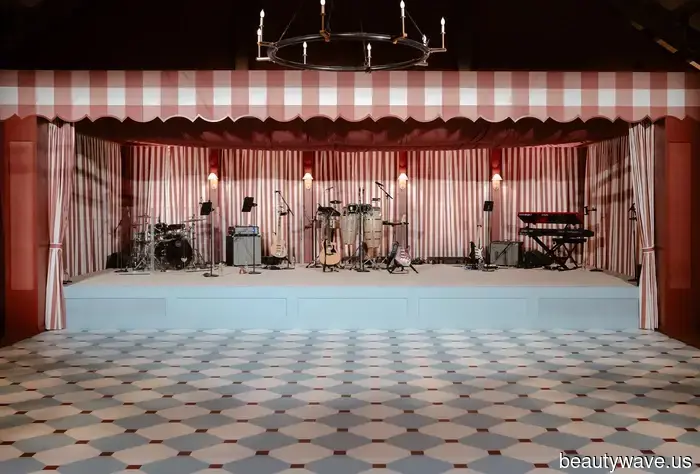 The bride chose Danielle Frankel and vintage Ralph Lauren for her wedding at Blackberry Farm.