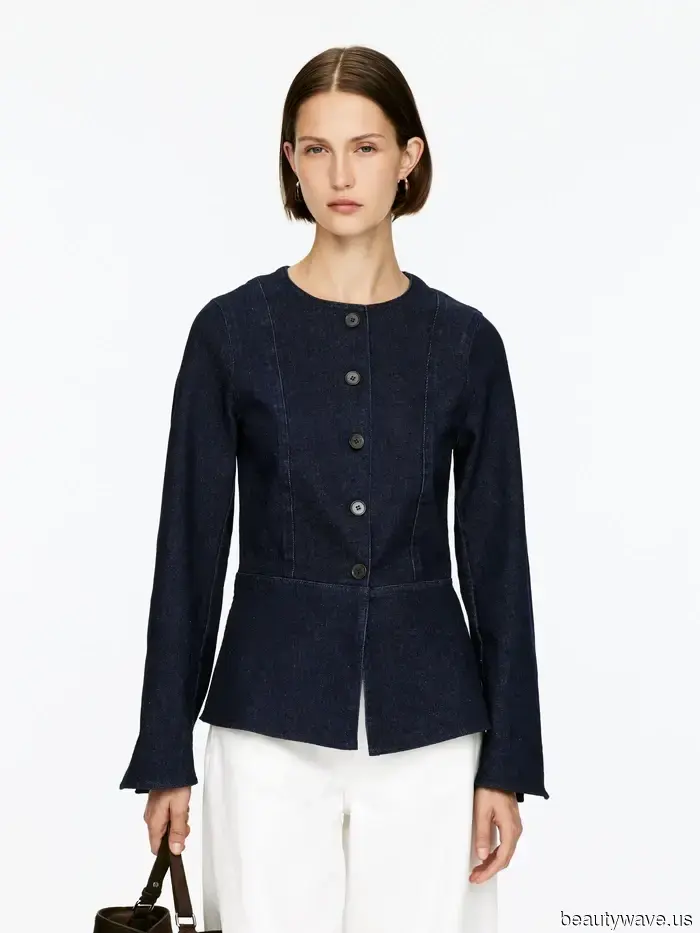 It Turns Out That Everyone With Exceptional Style Is Already Sporting One of These 6 Autumn Denim Trends.