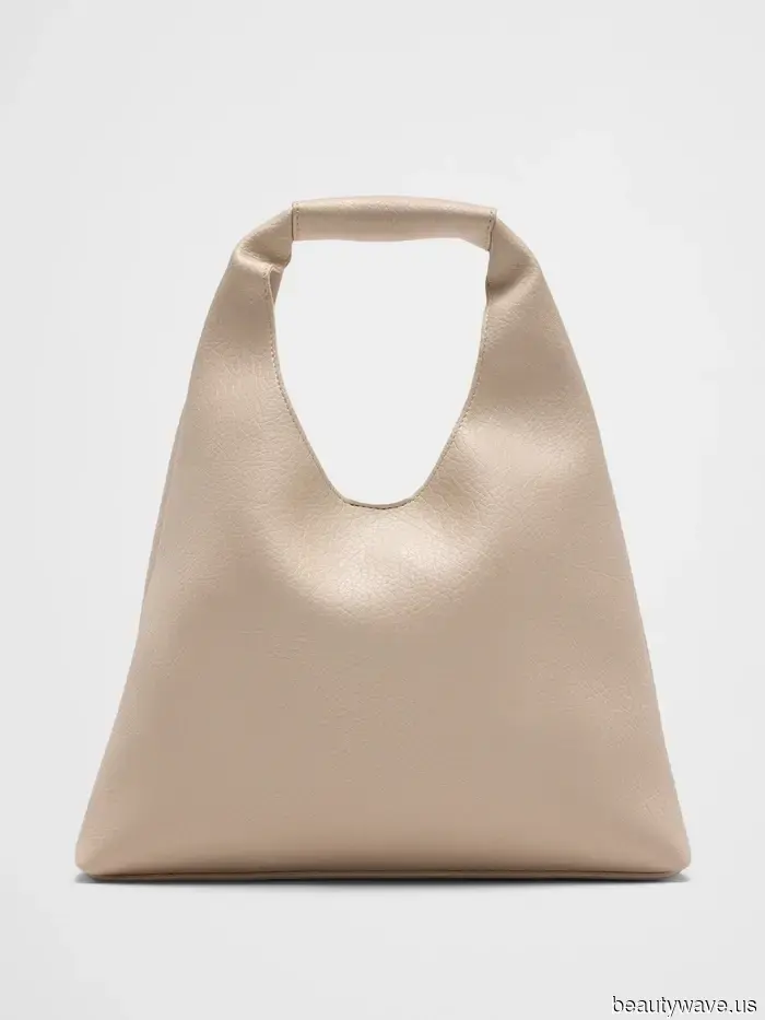 Not Black, Not Brown—7 Luxe Handbag Colors That Only Stylish Individuals Appreciate