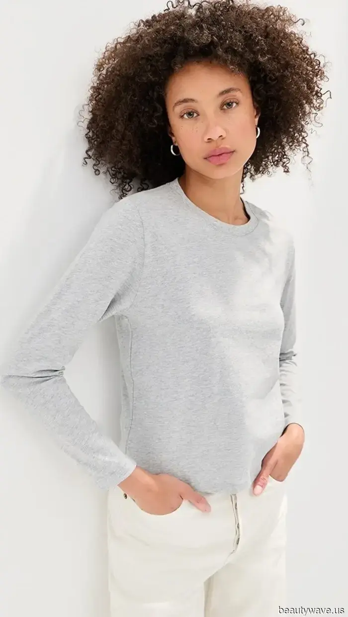 Keine Skinny Jeans hier&mdash;Modelle außerhalb der Arbeit in NY wissen, dass Sneakers mit diesem Denim-Trend cooler aussehen.