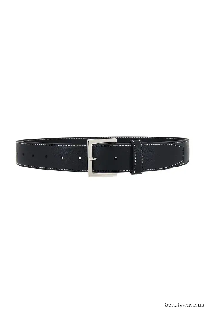 Seen on Mercer Street: The Unexpectedly Chic Method Fashion Enthusiasts Are Sporting Belts This Winter