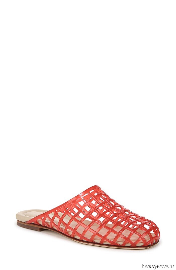 I'm a Shopping Director, and I'm sharing a list of 35 stylish items—enjoy!