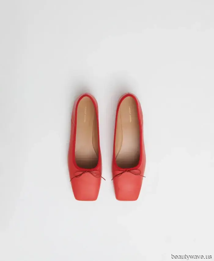 Avvistate a Tribeca e Beverly Hills: I 2025 Modi in cui le It Girl della Gen Z Indossano le Ballerine