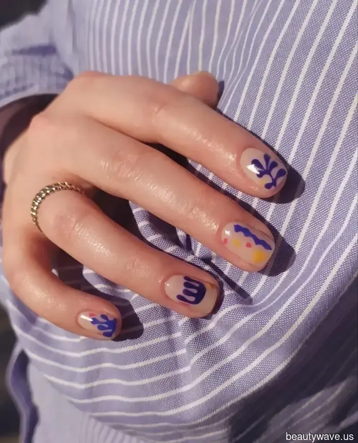 Las Uñas Moradas Están de Moda para la Primavera&mdash;Aquí Están las Maneras Más Chic de Llevándolas