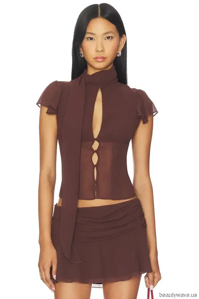 Lace! Sheer! Satin! 31 Stunning Tops to Combine With Your Favorite Jeans This Spring