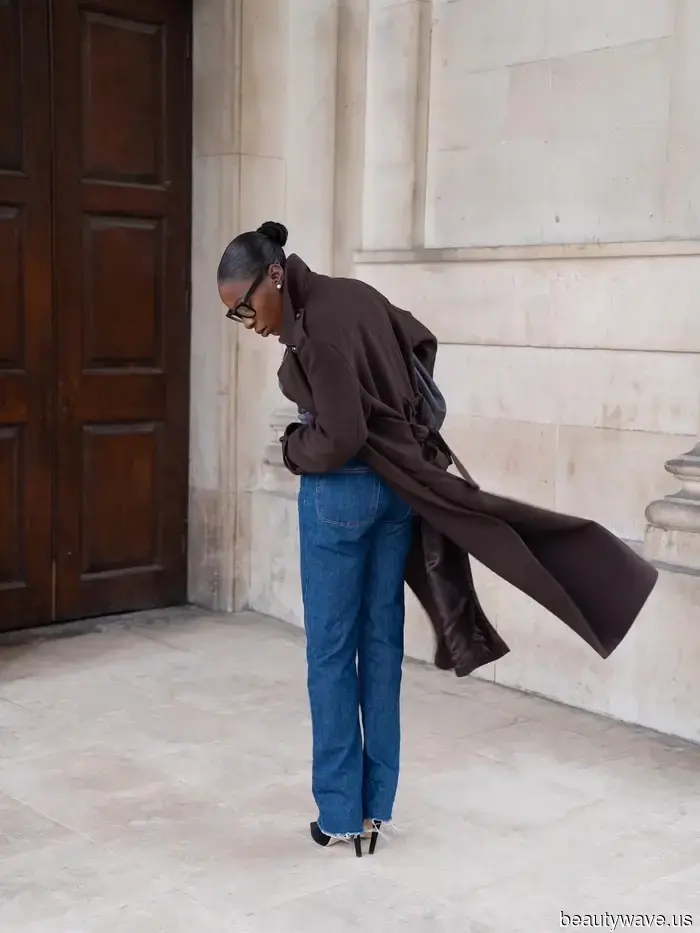 Sorry, Flats—This Spring, Everyone in Paris and NYC Is Wearing Only Jeans with Heels.