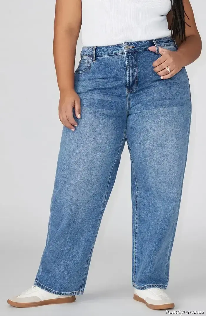 Is it just me, or are all the trendy girls opting for this denim style instead of baggy jeans?