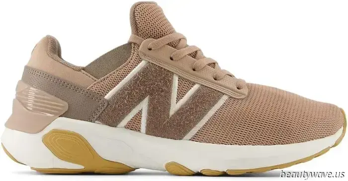 Se Sei contro i tacchi, alzati: 21 scarpe e sneakers flat sorprendenti in saldo per Amazon Prime Day 2025