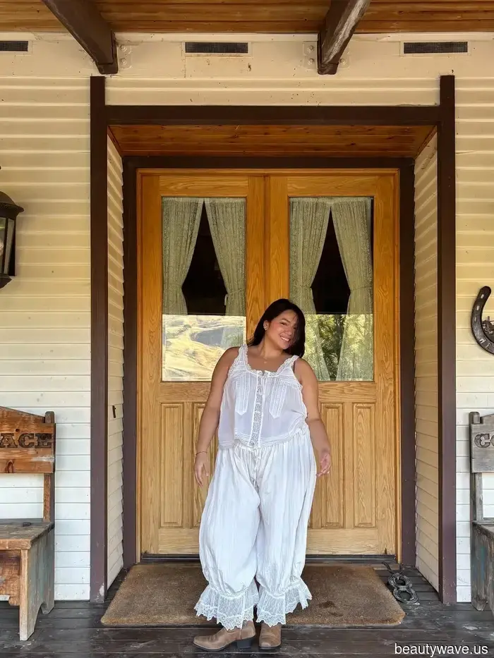 I'm Firmly Convicted That Summer Attire Pairs Best With Boots: Here Are 6 Stylish Outfits That Support My Claim.