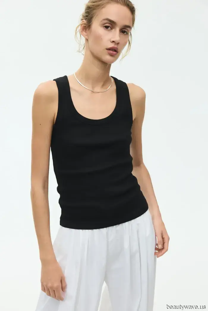 If a fashionable Parisian is in jeans, she pairs them with one of these 7 summer trends.