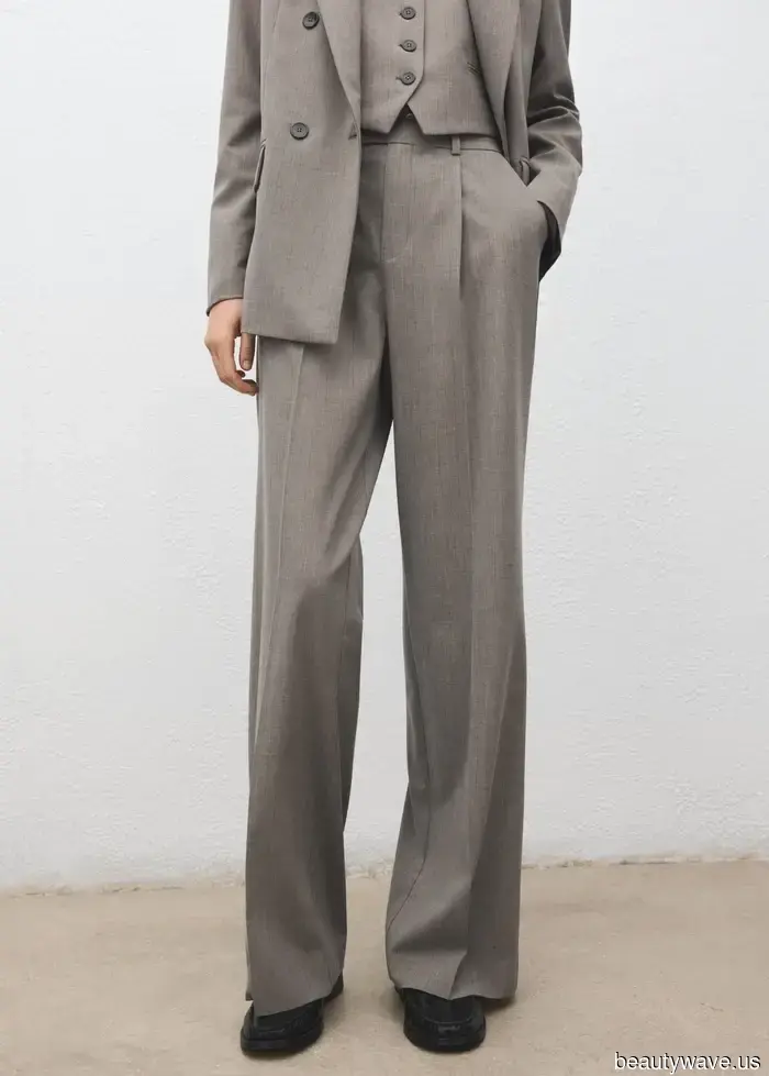 No es necesario ceñirse al blanco y negro&mdash;Kate Middleton encontró la combinación de colores elevada que se ve igual de elegante.