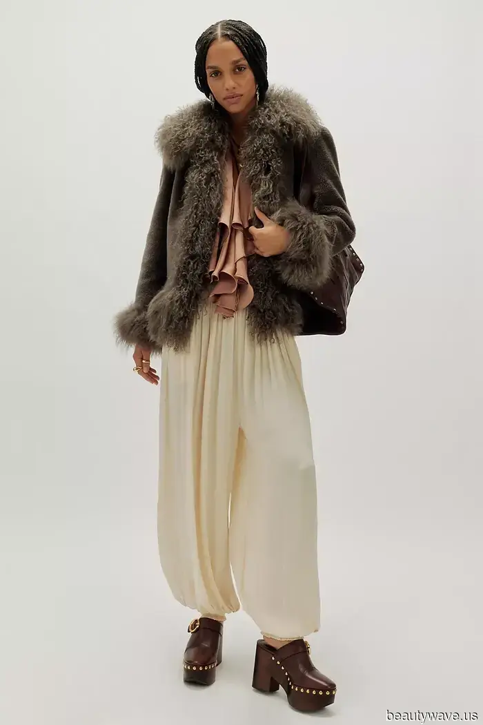 I cappotti classici sono così 2024&mdash;quest'inverno, le persone più chic optano per questo specifico stile di dichiarazione