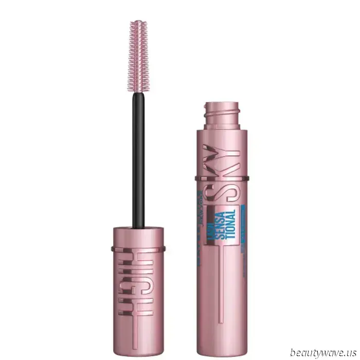 I just discovered how to prevent my mascara from smudging, and everything has changed forever.