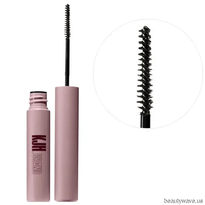 Tieni il Fluffy, Mascara Volumizzante&mdash;Questo Micro Applicatore Rende Le Tue Ciglia Ancora Più Piene
