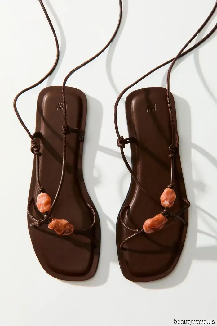 I'm Fed Up with Dull Feet—These 6 Chic Sandal Trends Will Be the Highlight of Your Summer Wardrobe.