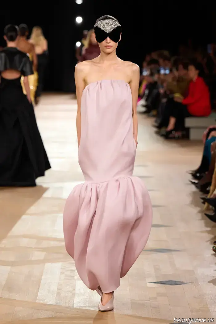 Elegance, Innovation, and Meghan Markle—Pierpaolo Piccioli's First Collection at Balenciaga