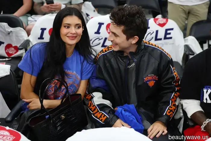 Die Knicks gewannen mit 37 Punkten, aber Kylies Jenners Chanel-Tasche war der wahre Gewinner der Eastern Conference Finals.