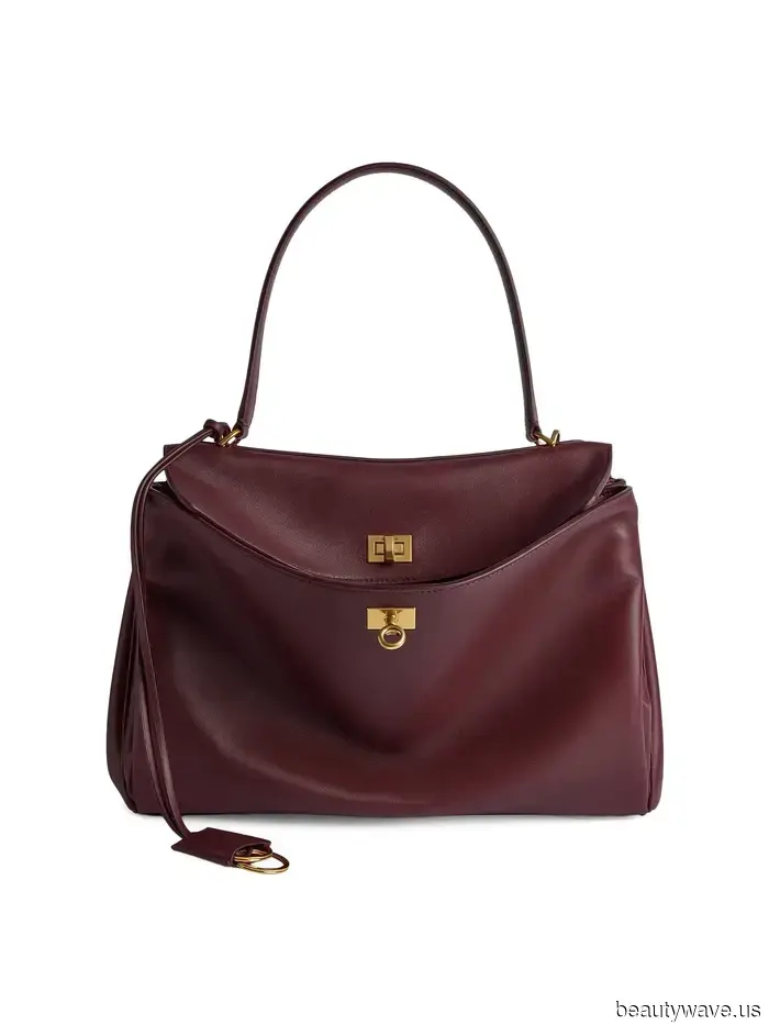 FYI: Questo è il modo del 2026 di indossare gli stivali Ugg e una borsa Chanel