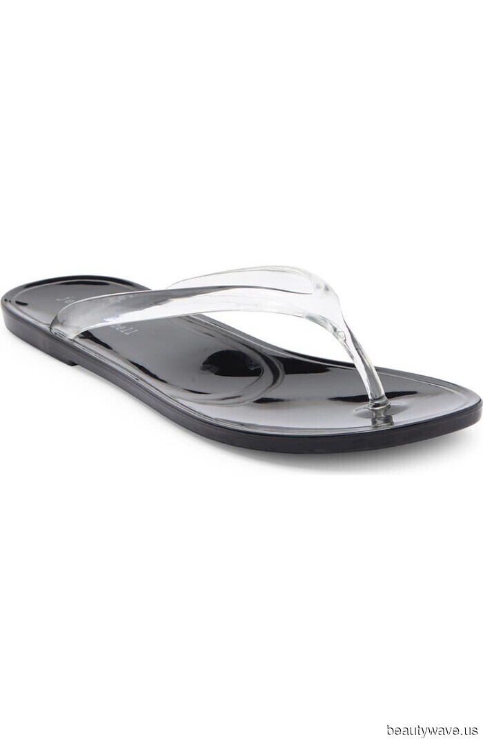 Sì, le persone di moda indossano ancora leggings, ma solo questo stile specifico (e non con le sneakers)