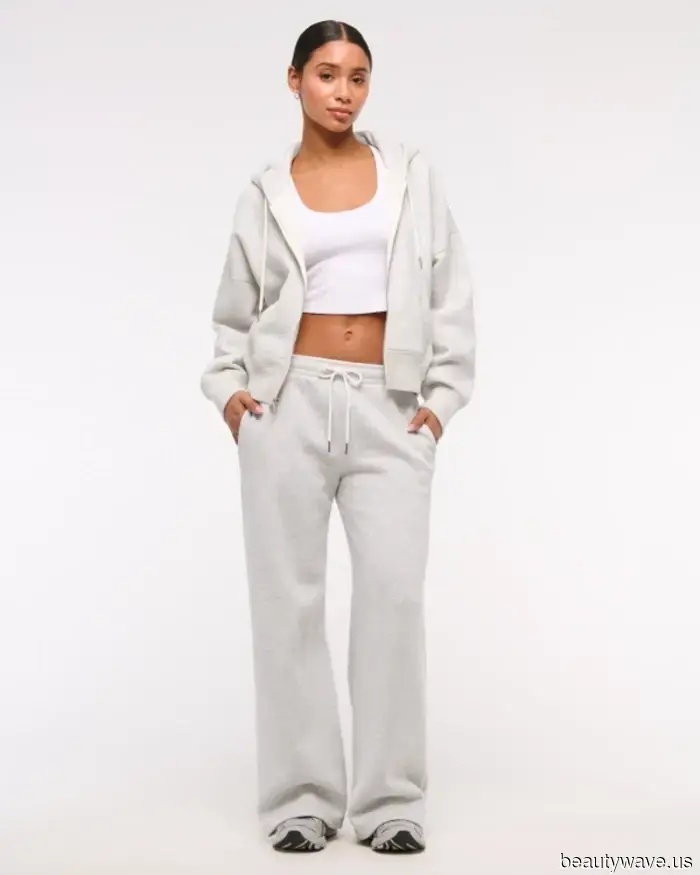 Addison Rae and Lily-Rose Depp sported the 2000s pants-and-shoe pairing that's making a resurgence.