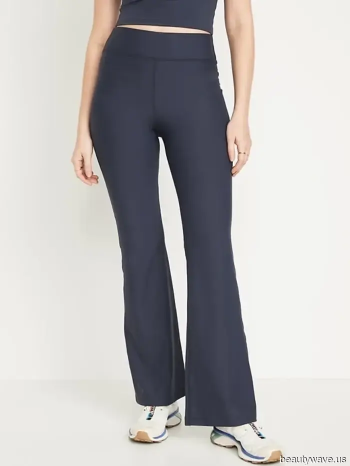 Warte&mdash;Old Navy ist *so* gut gerade: Diese 13 schicken Sale-Auswahlen geben NYC Cool Girl.