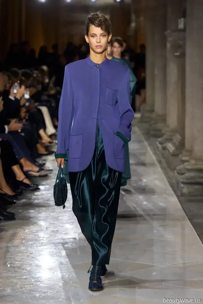 Giorgio Armani's 50th—and final—collection paid tribute to the legacy of the late designer.