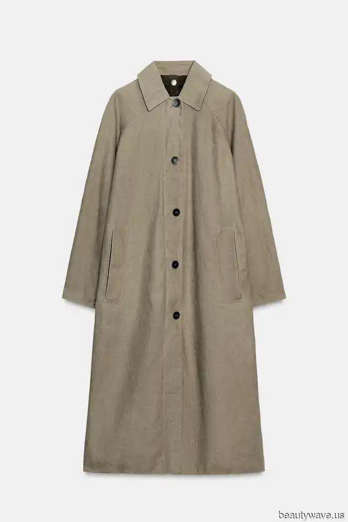 Las mujeres más elegantes de Londres saben que este color de bolso que no es negro hace que los abrigos trench se vean más elegantes.