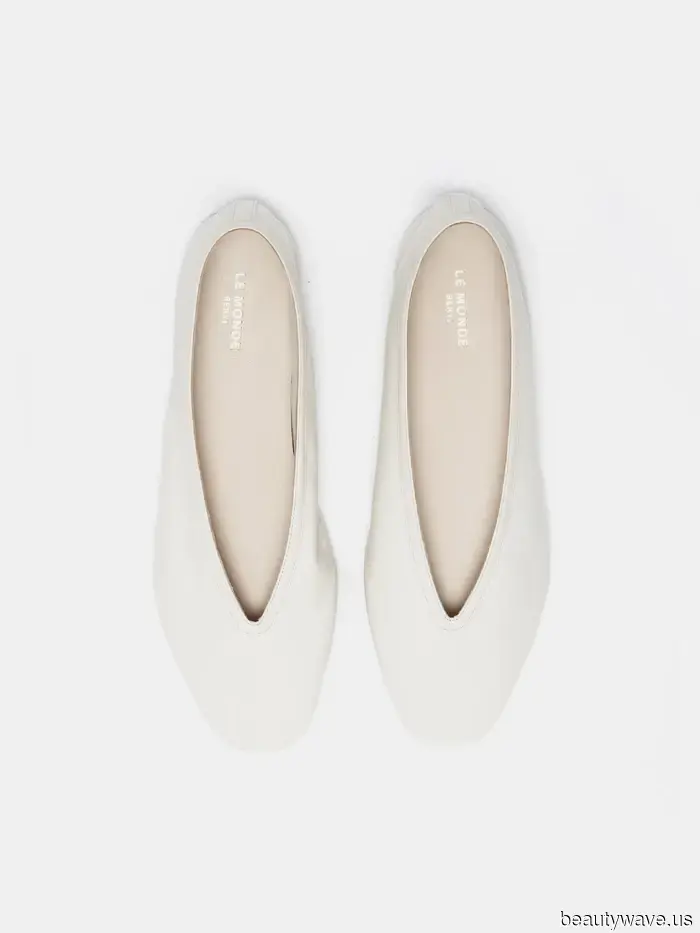 I’m borrowing this simple French-girl styling tip to refresh all of my spring outfits.