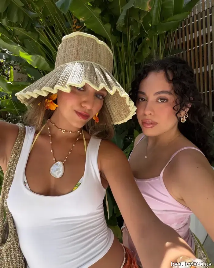 I've Conducted the Research—Experts Recommend These 7 Most Fashionable Makeup Trends for Summer.