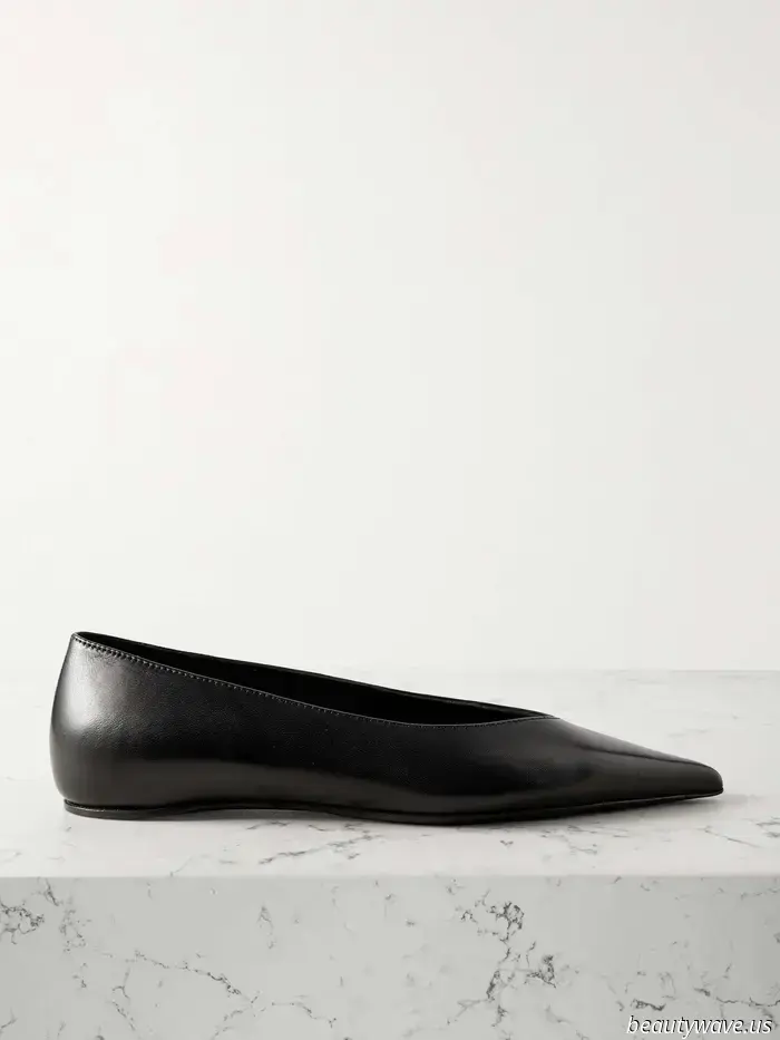 The Flat Shoe Styles That Will Prevail in 2025