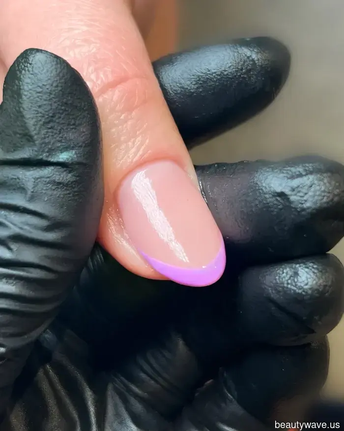 Las Uñas Moradas Están de Moda para la Primavera&mdash;Aquí Están las Maneras Más Chic de Llevándolas