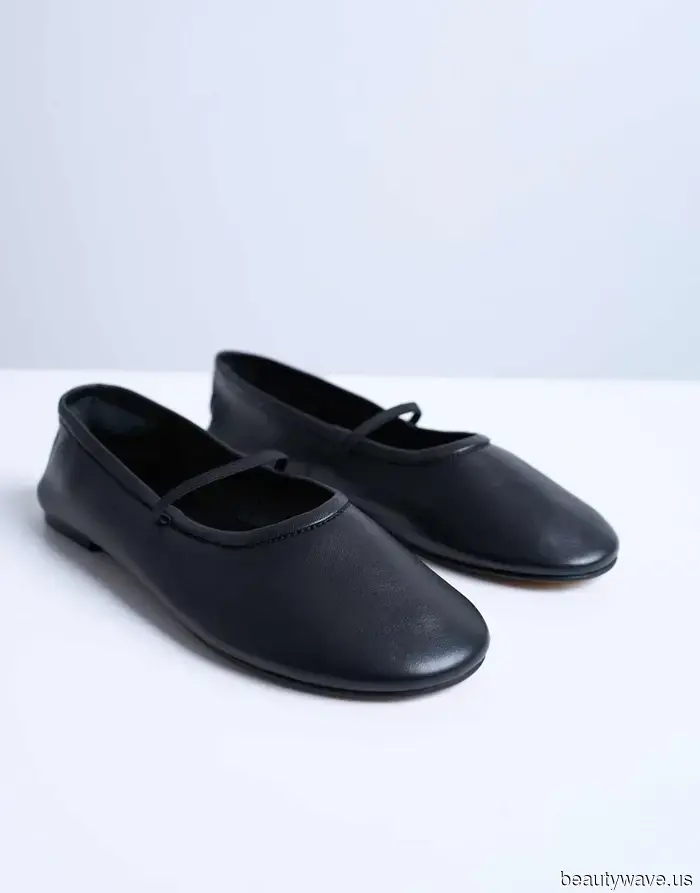 Plötzlich fühlt sich dieser veraltete Rocktrend modern an, wenn man ihn mit diesem Schuh trägt.