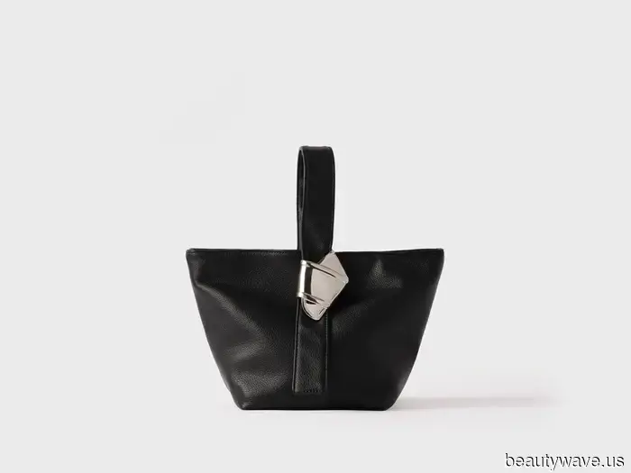 Ich würde meinen nächsten Gehaltsscheck darauf wetten, dass Merits neuester Lippenstift und die Lederhandtasche bis zum 8. Oktober ausverkauft sein werden.