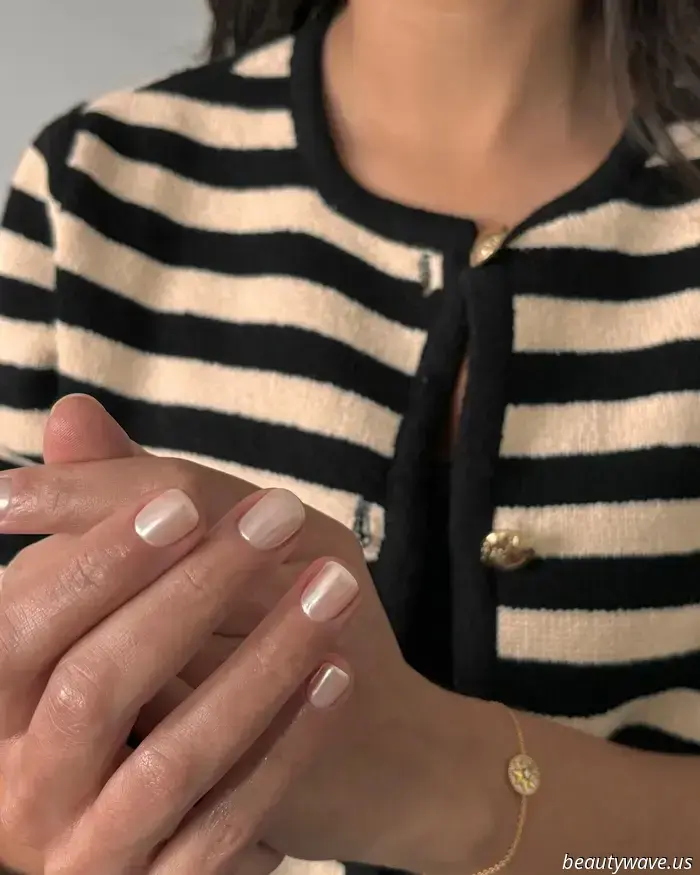 I've noticed that this summer nail trend has pushed the classic French manicure aside.
