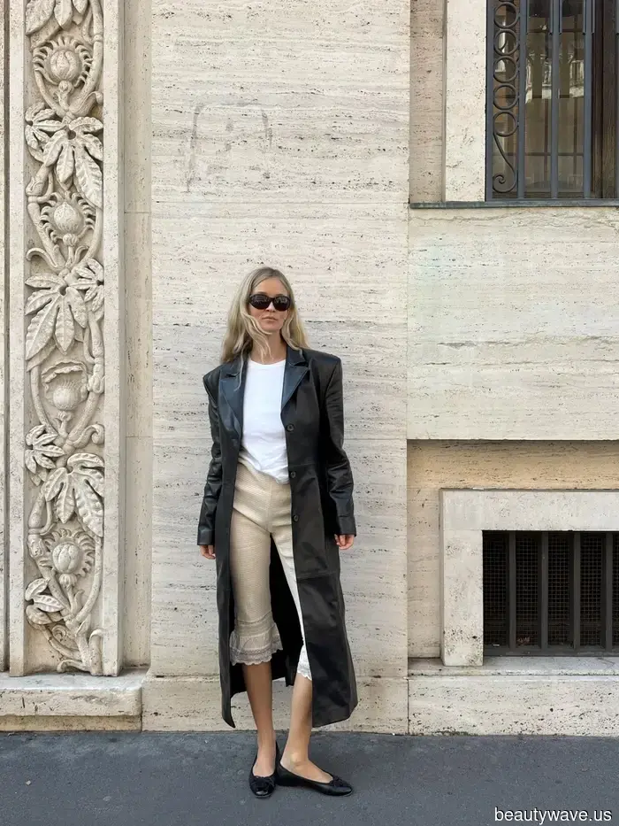 If you plan to wear capri leggings in 2026, style them like this, this, and this.