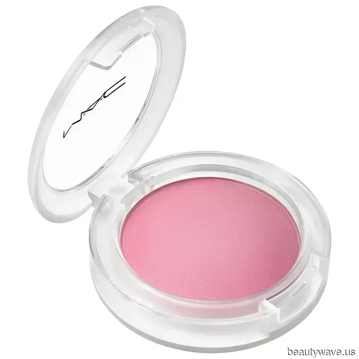 From Fiber Gummies to Blurring Blushes—Here are the top products that WWW Beauty Editors recommended based on their experiences in April.