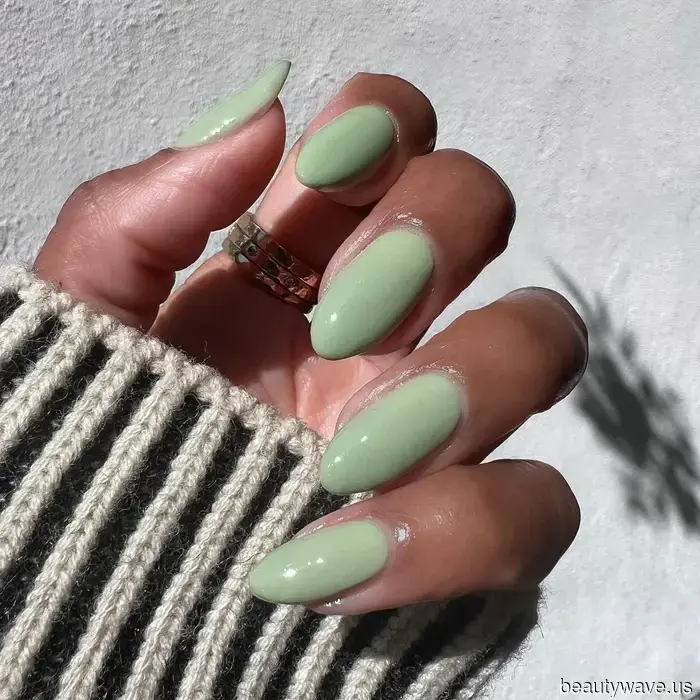 I requested beauty editors to reveal the "almost neutral" nail polishes they will always keep.