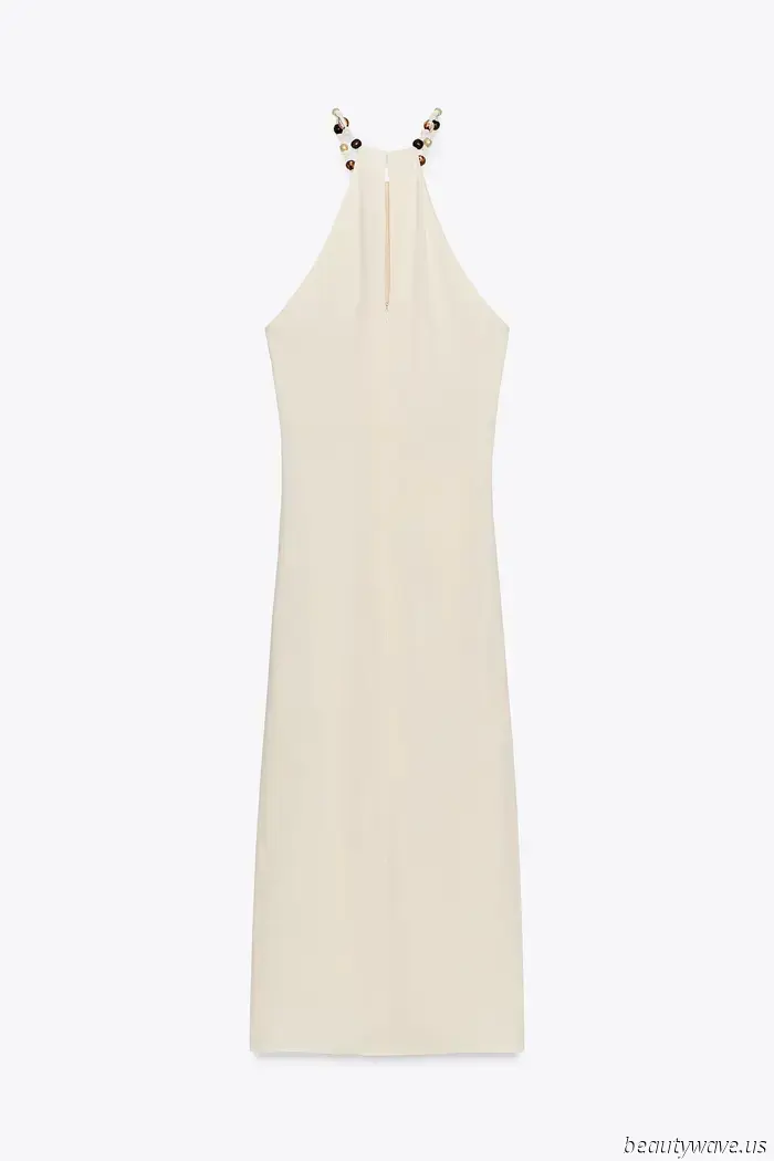 Dimentica le sandali—questo è lo stile di tacco che rende eleganti i vestiti con scollo a halter