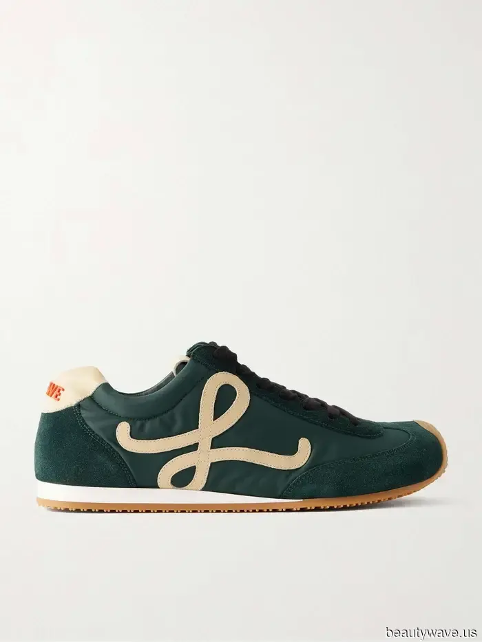 Mit Sneakers so cool wird niemand auf den Rest deines Outfits achten.