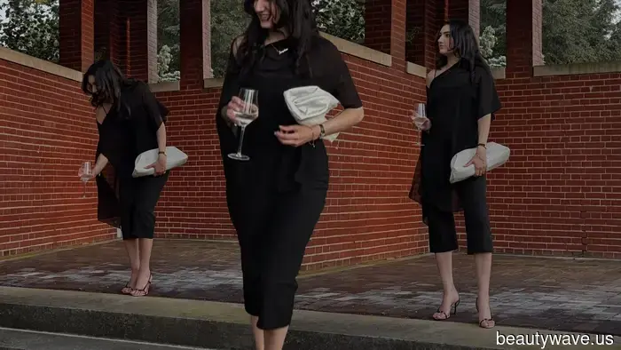 Since the It Girls declared that the '90s are making a comeback, I've been shopping from this stylish throwback brand.
