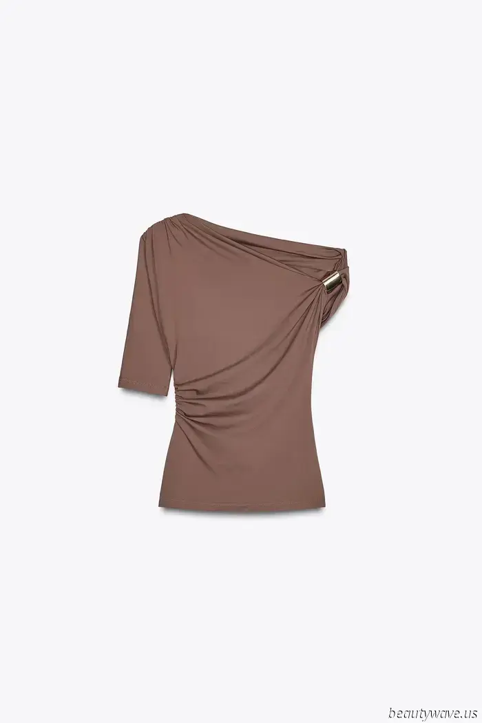 I’m Replacing My Crewneck Tees with These 7 Elegant Neckline Styles.