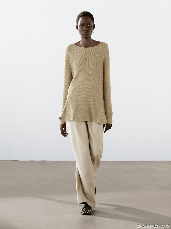 Chic women in Marseille and Cadaqués replace their cashmere sweaters with this lighter alternative every summer.
