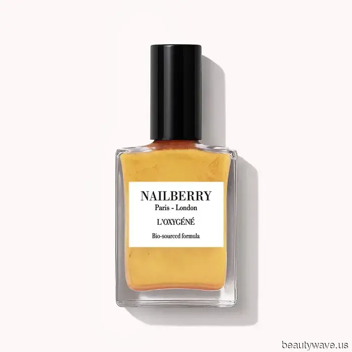 As a Beauty Editor with short nails, here are seven stylish ways I’m currently showcasing them.