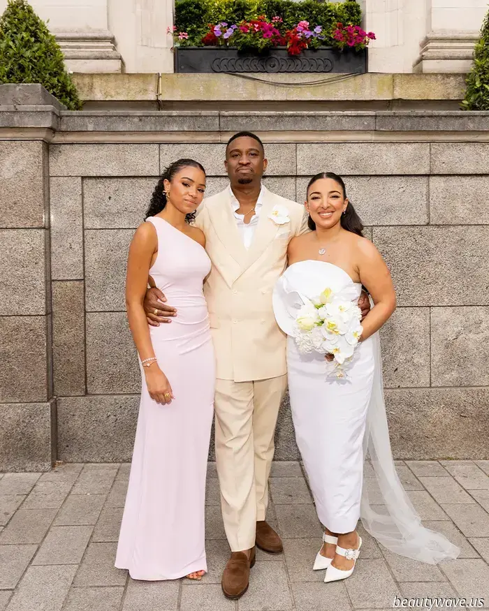 This stunning bride chose a stylish secondhand designer gown for her intimate and effortlessly elegant wedding in London.