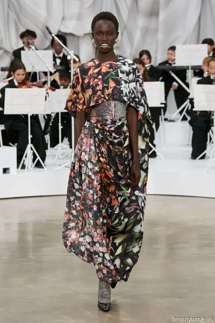 Von zurückhaltend bis überstimuliert: Glenn Martens gibt sein Ready-to-Wear-Debüt bei Margiela
